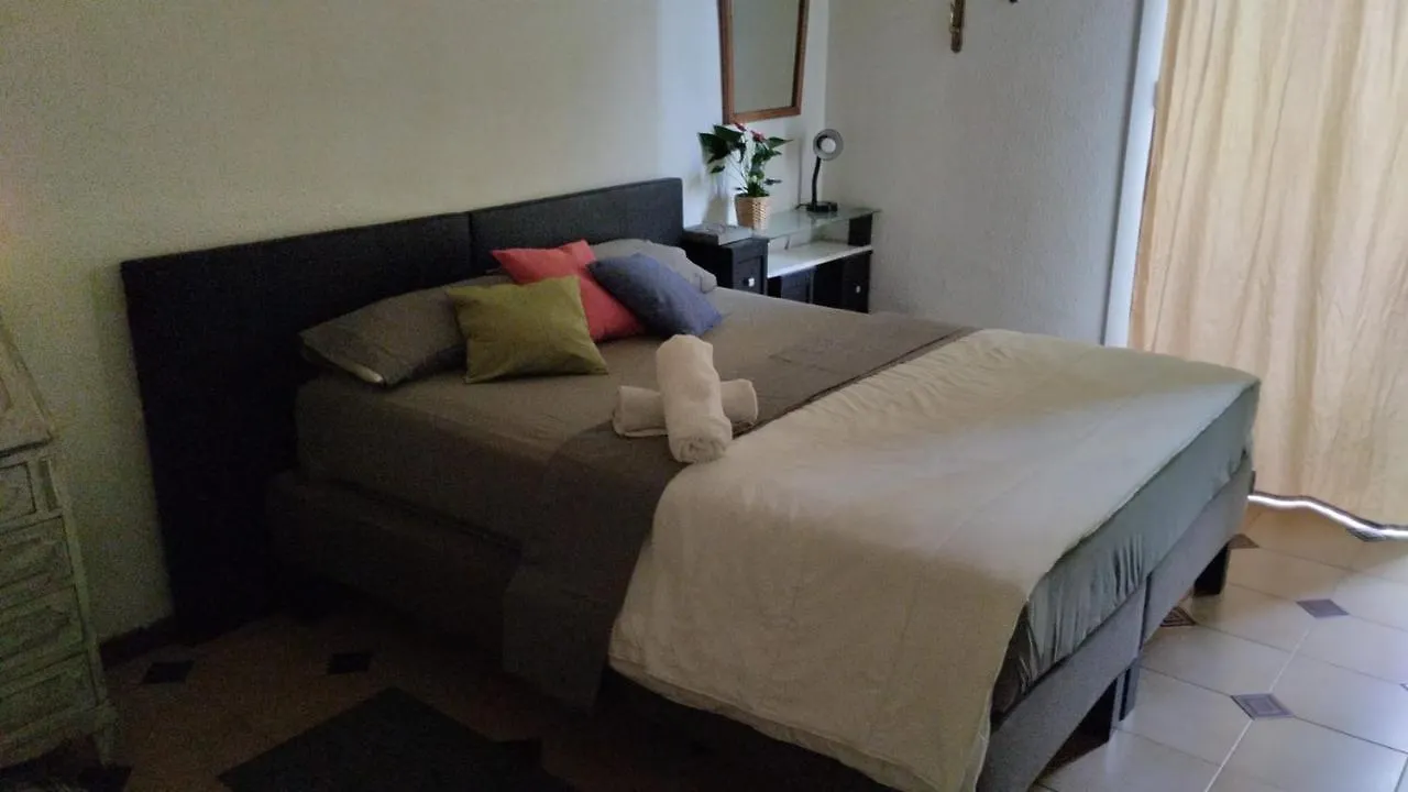 דירות ברצלונה Gaudi 51 0*,