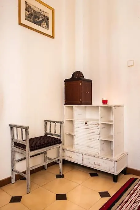 דירות ברצלונה Gaudi 51